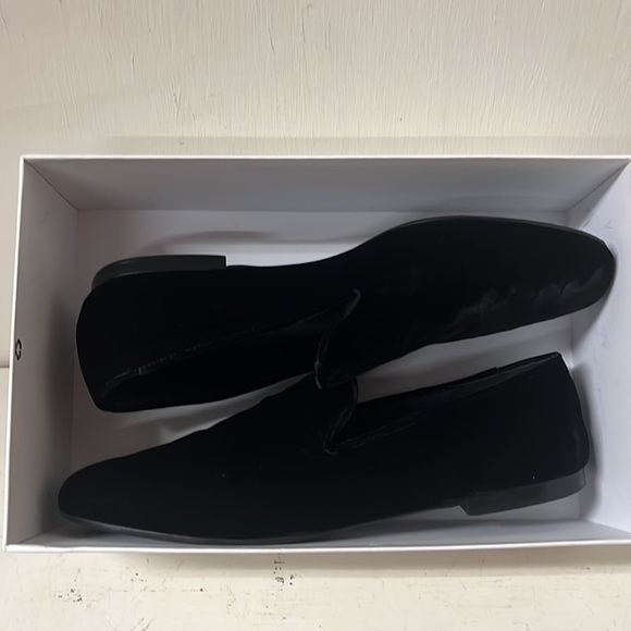 Velvet Loafers - Picture 4 of 8